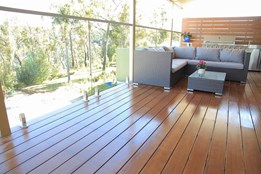 Low carbon high strength fire rated composite decking solution for bushfire prone areas