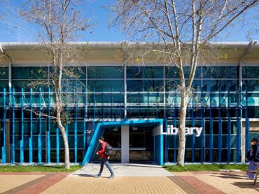 The library features a striking facade in Holmesglen’s signature shade of turquoise