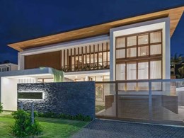Archetto series lift & slide doors enable indoor-outdoor living at Noosa waterfront home
