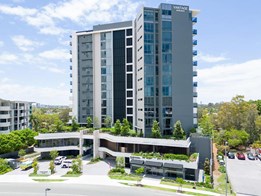 Acoustic glass mitigates highway noise, maximises light and views at Burleigh Waters apartments 