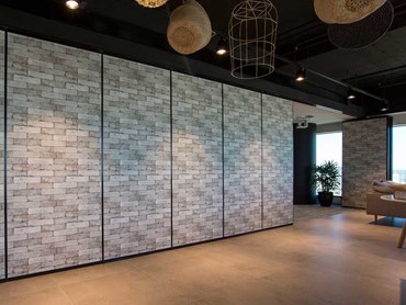 Unifold’s 100 Series operable walls at Dexus Place