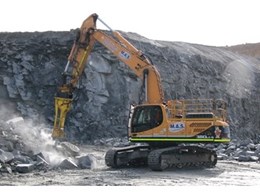 Hyundai crawler excavators punch above weight in WA quarrying operation