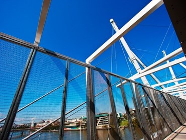 Architectural woven wire (Architect: Cox Rayner Location: Kuripla Bridge Product: Custom Wire)
