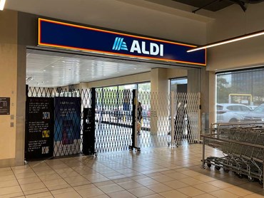 ATDC's trackless expandable barriers at the Aldi store