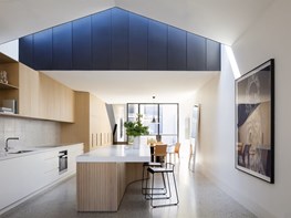 Port Melbourne House: Spatial drama in the city