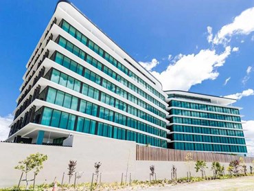 Rydges Gold Coast Airport hotel features Alspec's sound-minimising aluminium framing