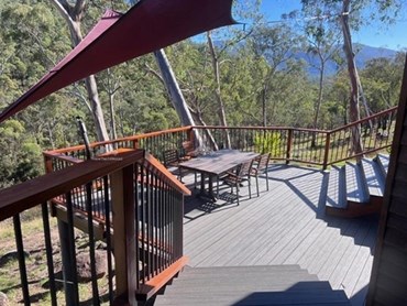 The deck at the Aronsen home featuring NewTechWood’s US49 Terrace in colour Silver Grey