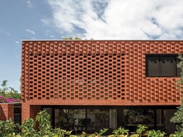 A web of brick: Grey Street House by Local Architecture