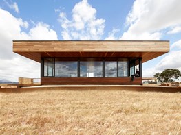 Elemental House: Off-grid minimalist design to brave the weather