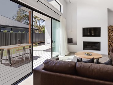Centor retractable screens and blinds for large openings ensure views remain unobstructed