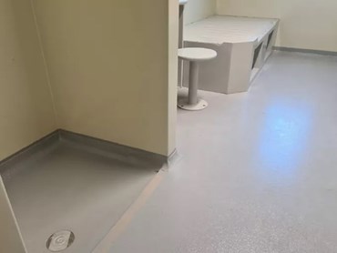 Sikafloor MultiDur ET-14 epoxy flooring was used for access walkways and holding cells