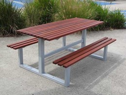 3 things to consider when purchasing an outdoor picnic table