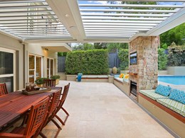 Keeping cool in summer with a Vergola opening roof