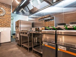 Commercial kitchen design: Layouts, floor plans & guidelines - 5 best ideas for a professional kitchen