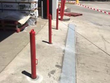 Bunnings store with Sentinel security bollards
