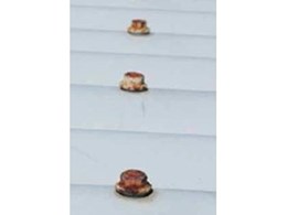 How poor quality washers can cause corrosion on metal roofs
