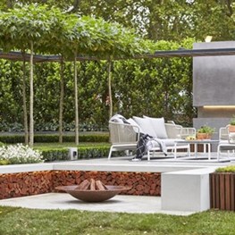 Landscape architect wins Melbourne Show Garden Gold Medal with living pergola creation