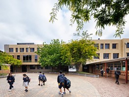 Waverley CC Wantirna Campus Primary Wing | William Ross Architects