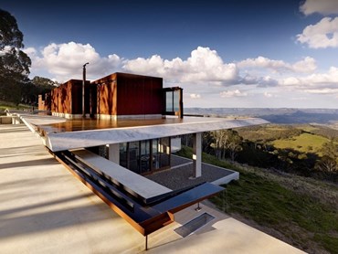 Invisible House, Hampton, Australia by Peter Stutchbury Architecture. Photography by Michael Nicholson
