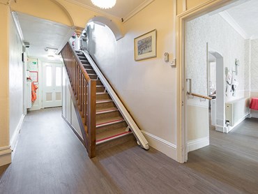 The Lawns Altro Wood adhesive free Soft Maple on staircase