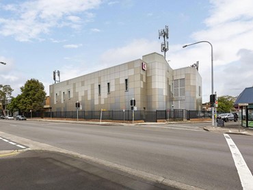 ALPOLIC NC/A1 DtS compliant non-combustible cladding on the Telstra Data Exchange building 