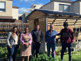 Allegion works with Afri-Aus Care to support disadvantaged families in Melbourne