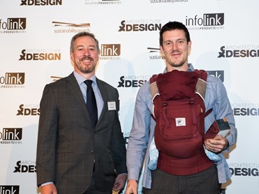 Left to Right: Peter Wood of USG Boral (Multi-Density Residential Category Category Sponsor), Oliver Steele of Steele Associates Architects (Category Winner). Photography by&nbsp;Photographic Memory
