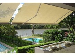 QLD residence welcomes the summer with Issey Laguna awnings and Vertiroll blinds