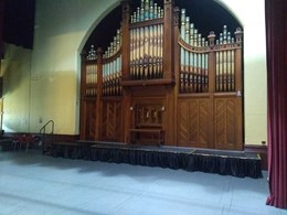 Australian made portable stage provides firm base to historical organ 