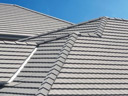 Roof tiles – the pros and cons of a tiled roof