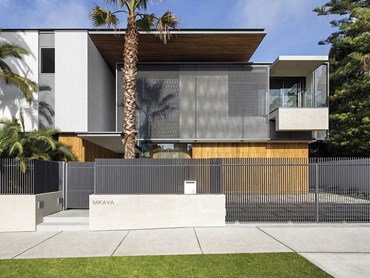 The Double Bay residence featuring Kaynemaile mesh screens 