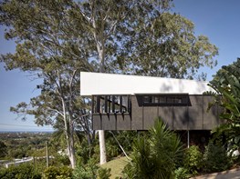 A modular, cantilevered home overlooking the Sunshine Coast