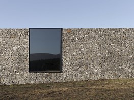 D’Entrecasteaux House: embracing the landscape, rejecting the elements