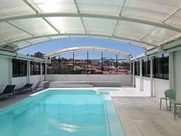 North Sydney pool enclosure features Allplastics mar resistant polycarbonate glazing 