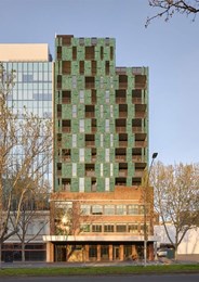 Case Study: Brick Inlay delivers a stunning visual dynamic of concertinaed Jade brick tiles