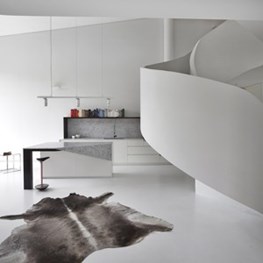 Award winning loft manipulates conventional forms in interior design