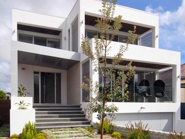Hebel PowerpanelXL: an innovative, highly versatile solid external wall system that goes up fast 